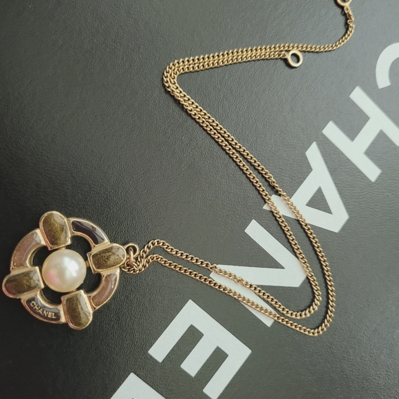 CHANEL Gripoix Pearl Jewelry Chain Pendant Gold Necklace - Picture 4 of 6